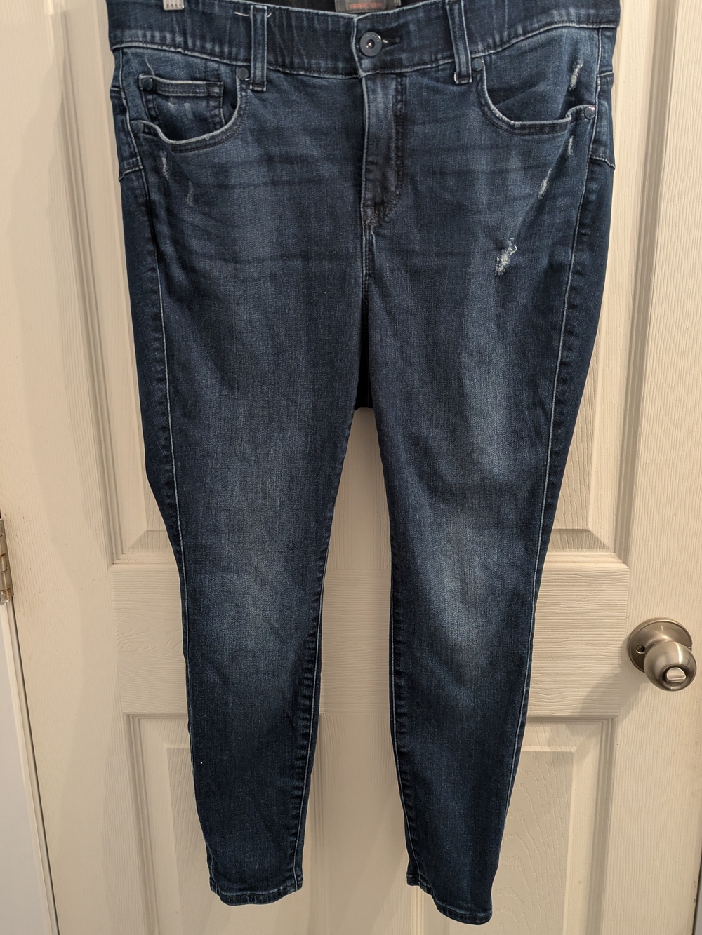 Torrid Bombshell skinny Jean